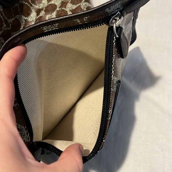 COACH Coated Canvas Signature Taxi Tote Tan - Picture 5 of 14